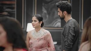 Ishika tries to investigate Bhavani