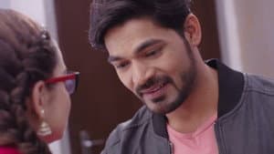 Ajit Tries to Molest Paakhi