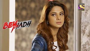 Maya Injures Vandana's Hand