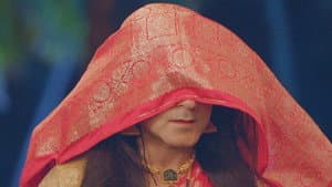 E50. Dev, Vaani's Ghostly Encounter