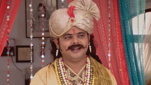 Ghotak Wants To Measure Koyal's Height