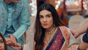 Raavi Hurts Dhara