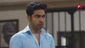 The Police Arrest Sumit And Leela