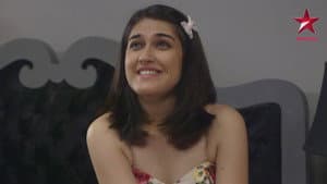 Priyanka Lies To Viraj