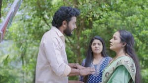 Vineeth Convinces Saradha